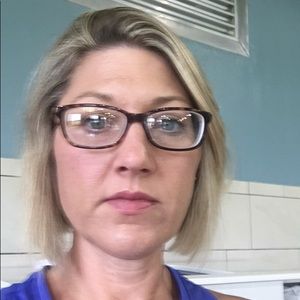 Meet your Posher, Stacy